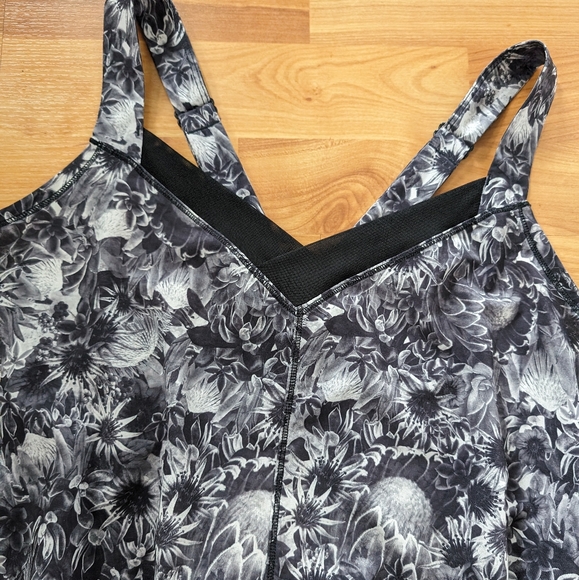 Lululemon The Runsie Flowabunga Floral Black Angle Romper Jumpsuit 8 - Picture 9 of 13